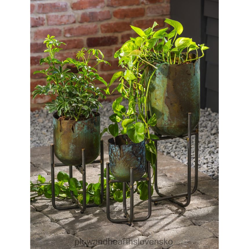 Plow & Hearth stojaté kvetináče s kovovou patinou, sada 3 ks 6P208P2486 domáce potreby