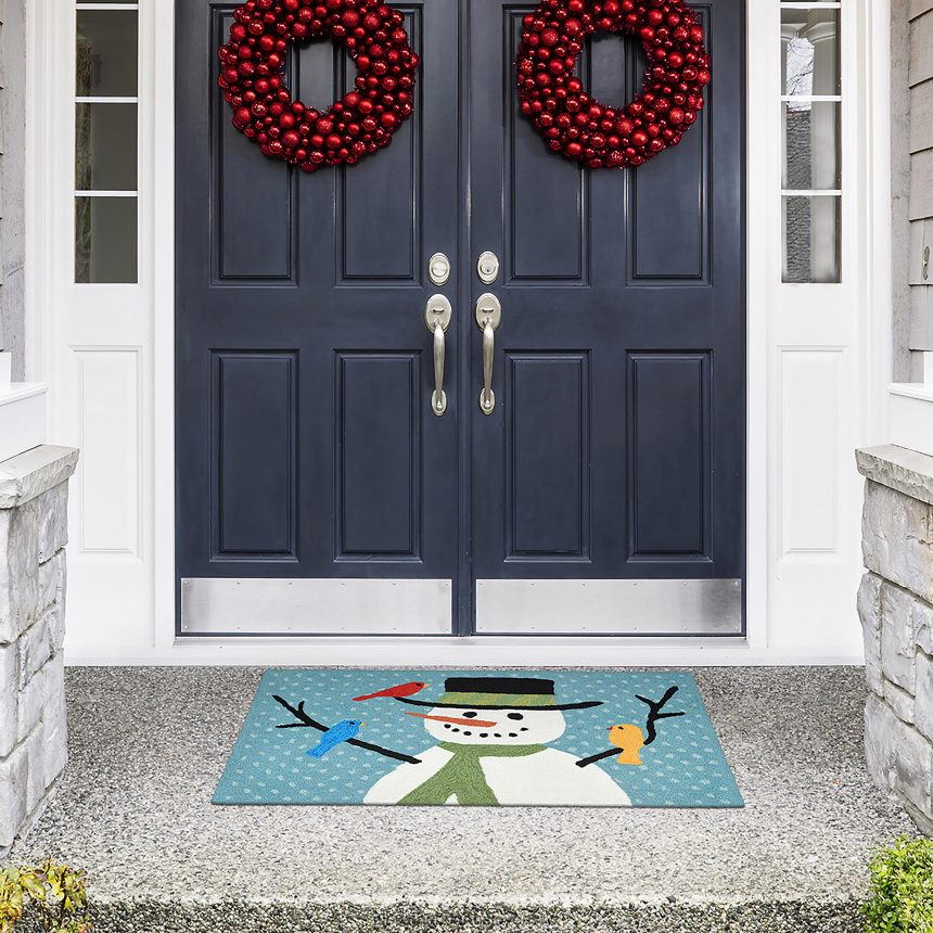 Plow & Hearth Vnútorný/vonkajší ručný koberec so snehuliakmi a vtákmi 6P208P1316 domáce potreby