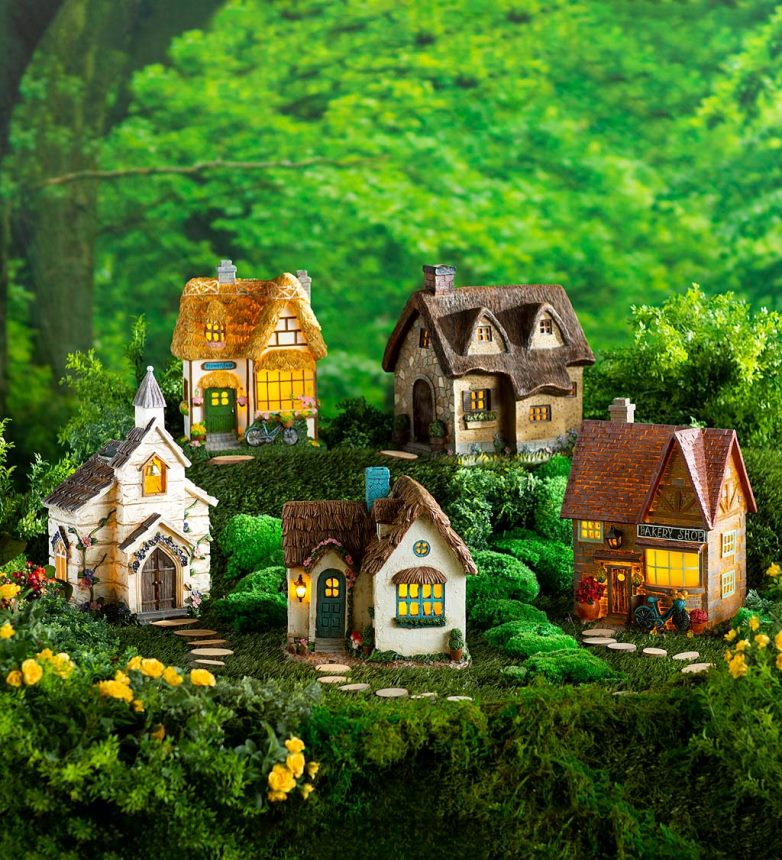 Plow & Hearth miniatúrna rozprávková záhrada solárna anglická chatka domček 6P208P186 dvor a záhrada