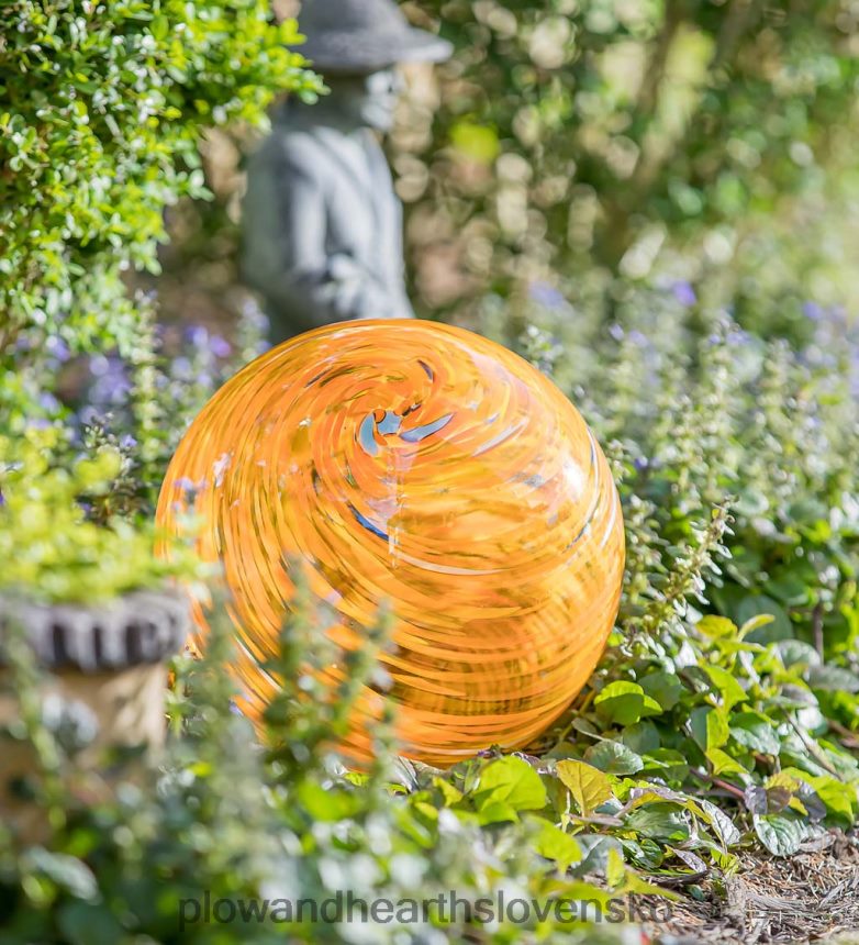 Plow & Hearth umelecká sklenená vírivá guľa so stojanom - kráľovská modrá 6P208P313 dvor a záhrada