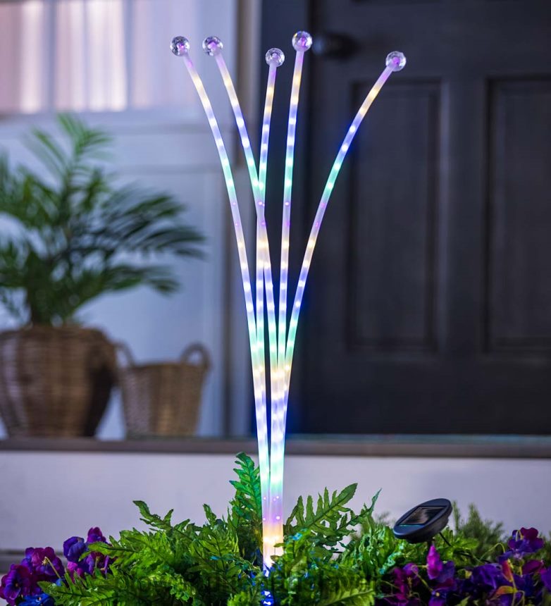 Plow & Hearth farebné solárne svetlá s matným povrchom 6P208P444 dvor a záhrada