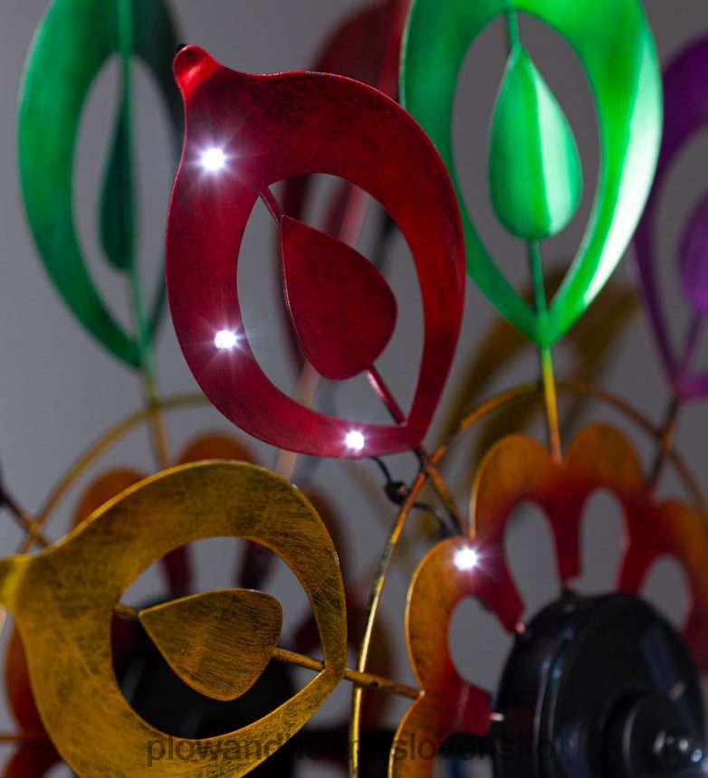 Plow & Hearth viacfarebný kvet ľalie solárne osvetlená kovová veterná vrtuľa - multi 6P208P345 dvor a záhrada