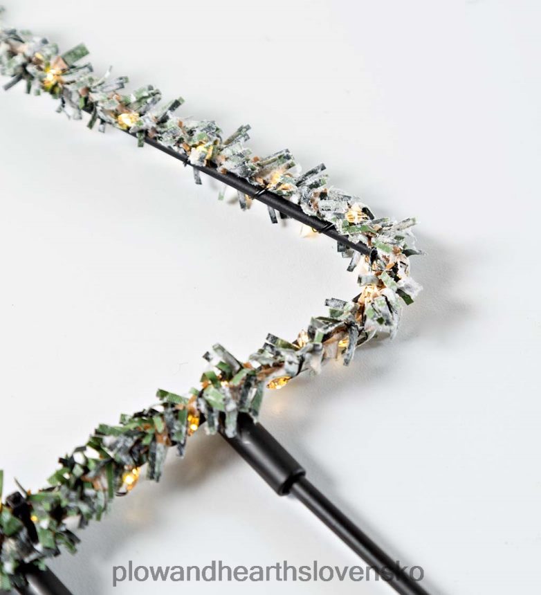 Plow & Hearth vnútorný/vonkajší osvetlený mini sviatočný strom z matnej zelene 6P208P57 dvor a záhrada