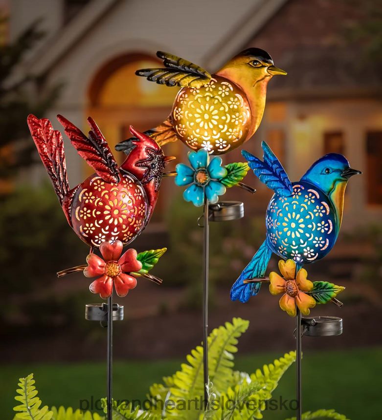 Plow & Hearth solárny vtáčí záhradný kôl - žltý 6P208P434 dvor a záhrada