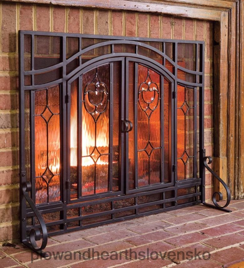 Plow & Hearth malá dvojdverová krbová zástena so sklenenými kvetinovými panelmi - čierna 6P208P2877 krb