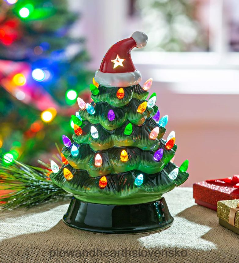 Plow & Hearth led keramický vianočný stromček so santa klobúkom 6P208P2276 sezónne a darčeky
