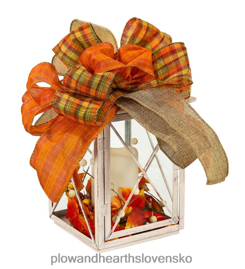 Plow & Hearth led vymeniteľný lampáš s dekorom na stôl s blikajúcou sviečkou 6P208P2241 sezónne a darčeky