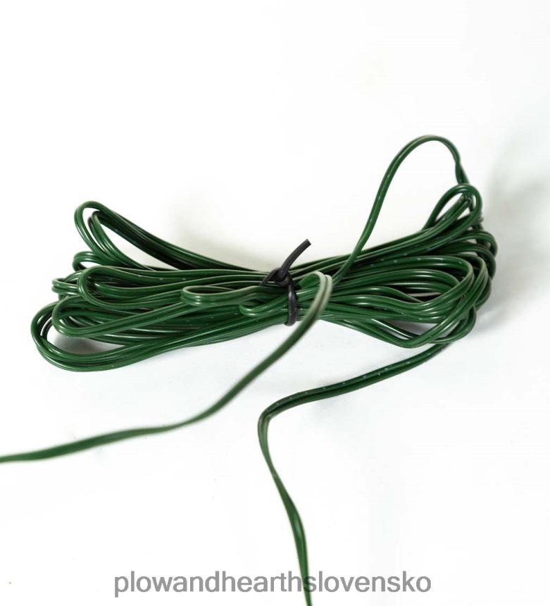 Plow & Hearth vianočný stromček z borovice keswick s teplými bielymi LED svetlami 6P208P2293 sezónne a darčeky