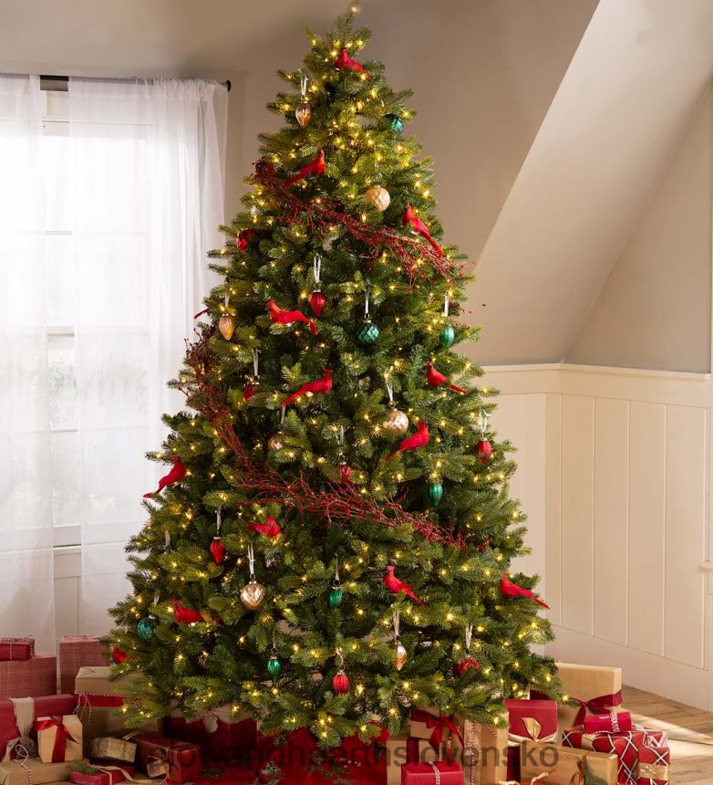 Plow & Hearth vianočný stromček z borovice keswick s teplými bielymi LED svetlami 6P208P2293 sezónne a darčeky