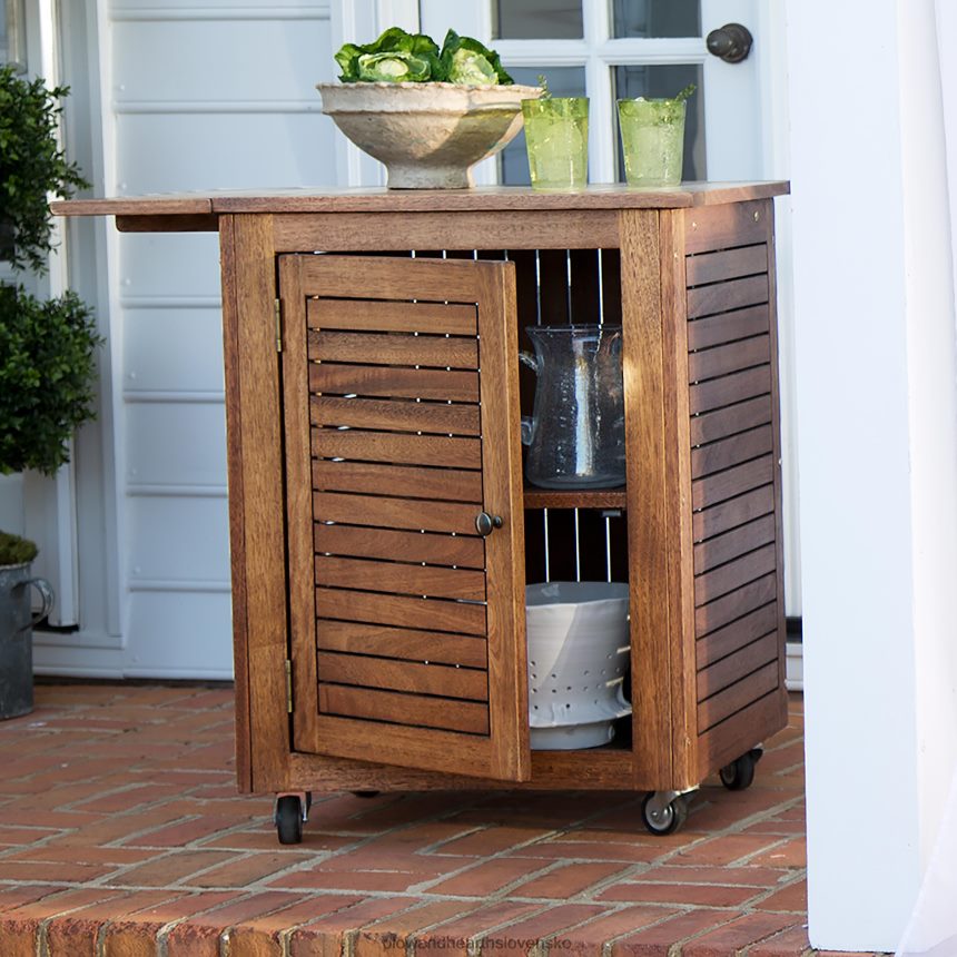 Plow & Hearth malý vozík na kolieska z eukalyptového dreva - prírodný 6P208P2160 sezónne a darčeky